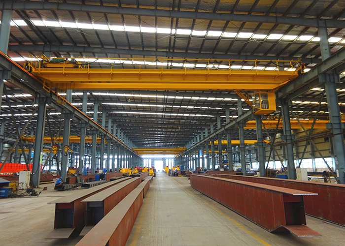 40 ton overhead crane