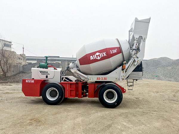 Self Loading Concrete Mixer