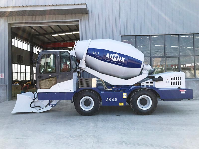 4.0 cub self loading concrete mixer