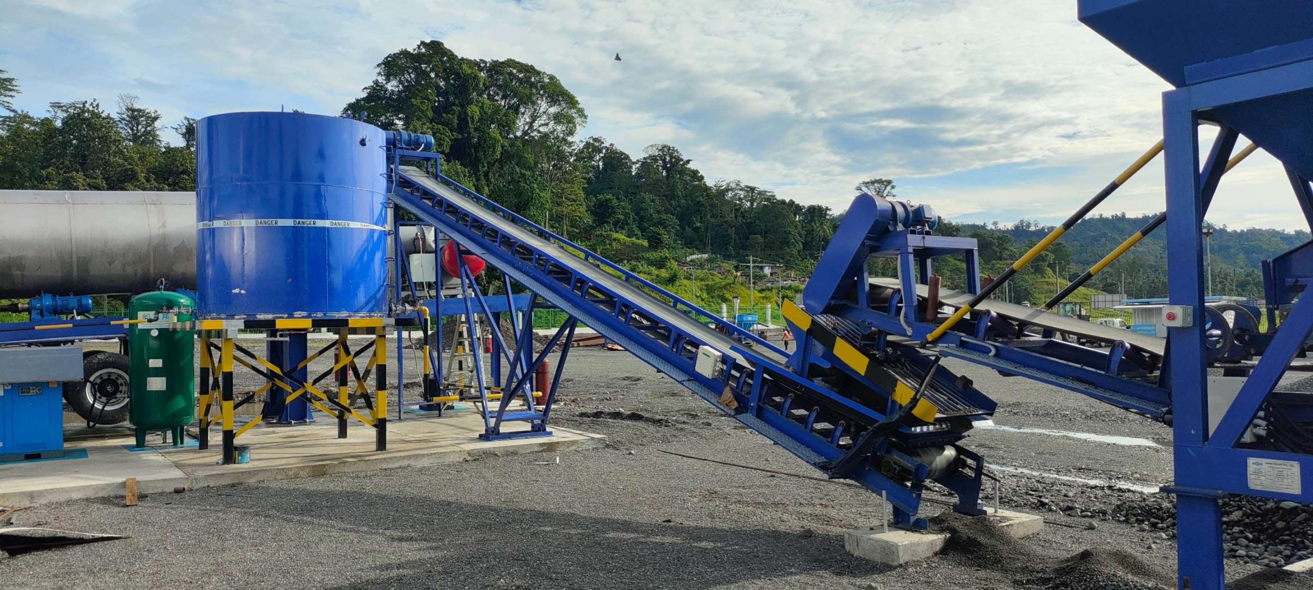Drum asphalt mixing plant