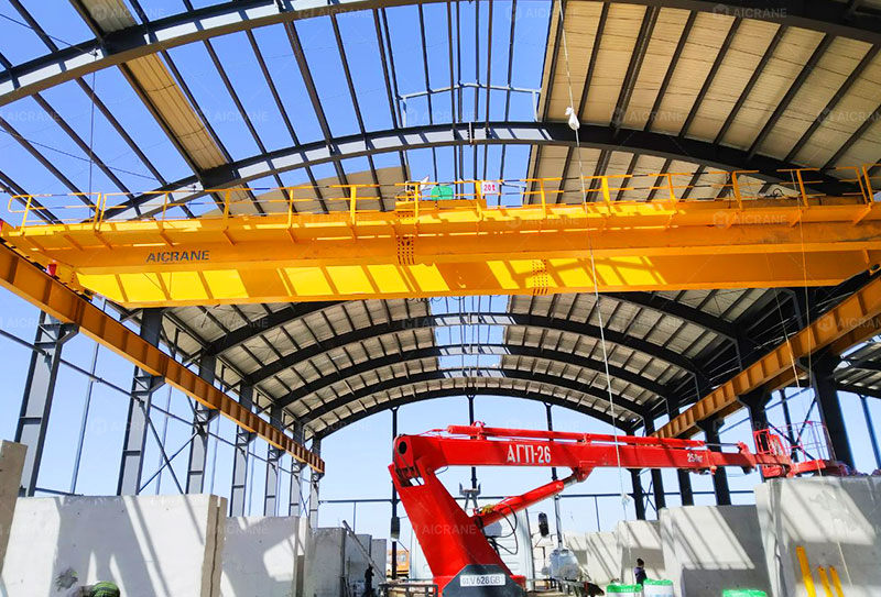 light duty overhead crane