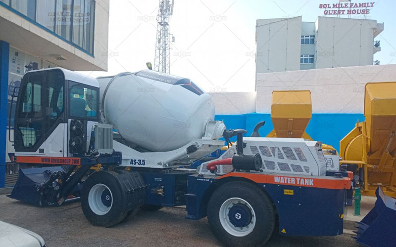 AS-3.5 Self Loading Mixer